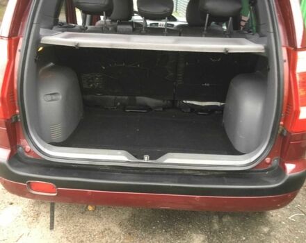 Красный Хендай Матрикс, объемом двигателя 1.8 л и пробегом 174 тыс. км за 4900 $, фото 11 на Automoto.ua