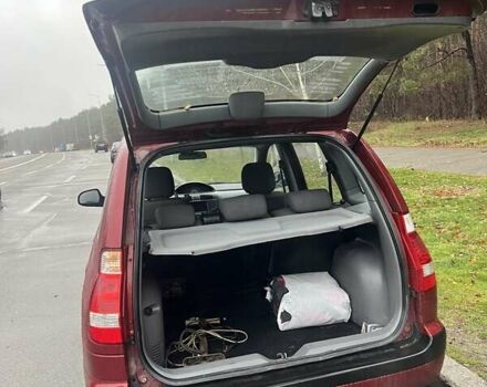 Красный Хендай Матрикс, объемом двигателя 1.6 л и пробегом 500 тыс. км за 4600 $, фото 8 на Automoto.ua