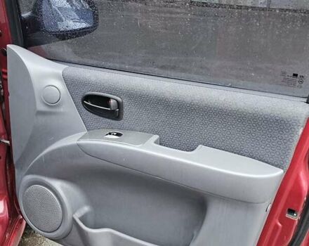 Червоний Хендай Матрікс, об'ємом двигуна 1.8 л та пробігом 200 тис. км за 2000 $, фото 1 на Automoto.ua