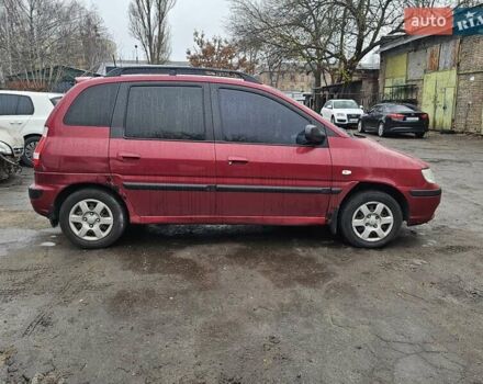 Красный Хендай Матрикс, объемом двигателя 1.8 л и пробегом 200 тыс. км за 1900 $, фото 7 на Automoto.ua