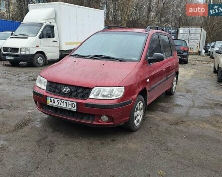 Червоний Хендай Матрікс, об'ємом двигуна 1.8 л та пробігом 200 тис. км за 2000 $, фото 3 на Automoto.ua