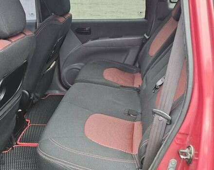 Червоний Хендай Матрікс, об'ємом двигуна 1.8 л та пробігом 200 тис. км за 1900 $, фото 9 на Automoto.ua