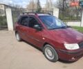 Красный Хендай Матрикс, объемом двигателя 1.6 л и пробегом 258 тыс. км за 4500 $, фото 1 на Automoto.ua
