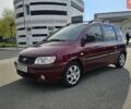 Красный Хендай Матрикс, объемом двигателя 1.8 л и пробегом 77 тыс. км за 6700 $, фото 1 на Automoto.ua