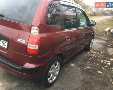 Красный Хендай Матрикс, объемом двигателя 1.8 л и пробегом 174 тыс. км за 4900 $, фото 1 на Automoto.ua