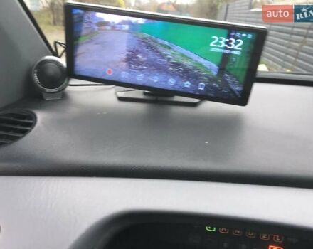 Красный Хендай Матрикс, объемом двигателя 1.8 л и пробегом 174 тыс. км за 4900 $, фото 10 на Automoto.ua