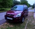 Красный Хендай Матрикс, объемом двигателя 1.6 л и пробегом 250 тыс. км за 3300 $, фото 1 на Automoto.ua