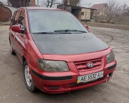 Красный Хендай Матрикс, объемом двигателя 1.5 л и пробегом 210 тыс. км за 2300 $, фото 1 на Automoto.ua