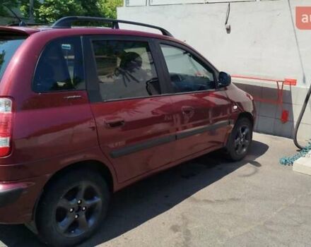 Червоний Хендай Матрікс, об'ємом двигуна 1.8 л та пробігом 280 тис. км за 4800 $, фото 1 на Automoto.ua