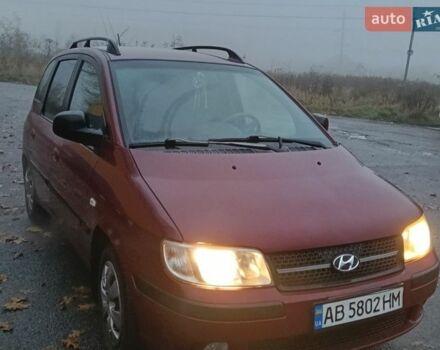 Красный Хендай Матрикс, объемом двигателя 1.8 л и пробегом 154 тыс. км за 4500 $, фото 1 на Automoto.ua