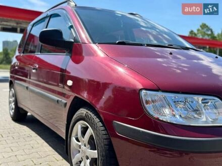 Хендай Матрикс 2008 в Николаеве на Automoto.ua Красный Хендай Матрикс, объемом двигателя 1.8 л и пробегом 168 тыс. км за 5100 $, фото 1 на Automoto.ua