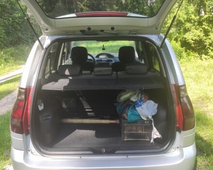 Серый Хендай Матрикс, объемом двигателя 1.5 л и пробегом 213 тыс. км за 4999 $, фото 7 на Automoto.ua