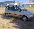 Серый Хендай Матрикс, объемом двигателя 1.5 л и пробегом 113 тыс. км за 2000 $, фото 1 на Automoto.ua