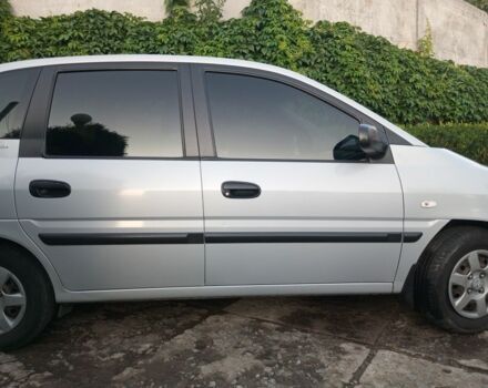 Серый Хендай Матрикс, объемом двигателя 1.6 л и пробегом 275 тыс. км за 4499 $, фото 12 на Automoto.ua