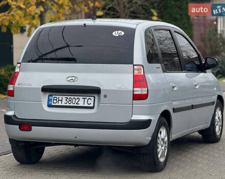 Серый Хендай Матрикс, объемом двигателя 1.6 л и пробегом 229 тыс. км за 3800 $, фото 14 на Automoto.ua