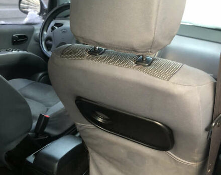 Серый Хендай Матрикс, объемом двигателя 0 л и пробегом 235 тыс. км за 2100 $, фото 1 на Automoto.ua