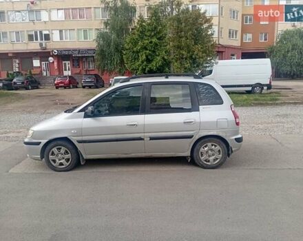 Сірий Хендай Матрікс, об'ємом двигуна 1.6 л та пробігом 420 тис. км за 3300 $, фото 1 на Automoto.ua
