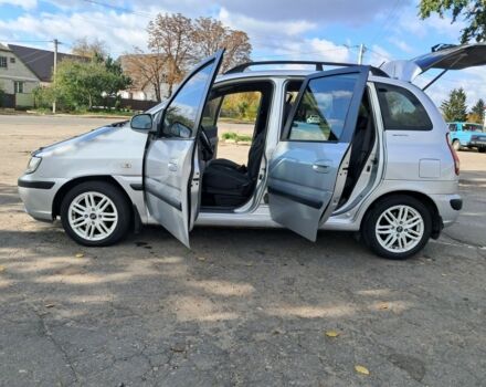 Серый Хендай Матрикс, объемом двигателя 1.8 л и пробегом 250 тыс. км за 3600 $, фото 15 на Automoto.ua