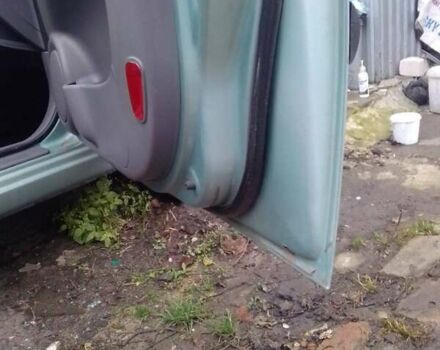 Сірий Хендай Матрікс, об'ємом двигуна 1.6 л та пробігом 126 тис. км за 2500 $, фото 5 на Automoto.ua