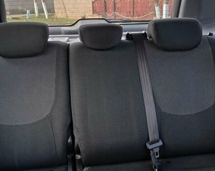 Серый Хендай Матрикс, объемом двигателя 1.6 л и пробегом 150 тыс. км за 3000 $, фото 6 на Automoto.ua