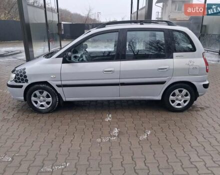 Сірий Хендай Матрікс, об'ємом двигуна 1.6 л та пробігом 246 тис. км за 2499 $, фото 3 на Automoto.ua