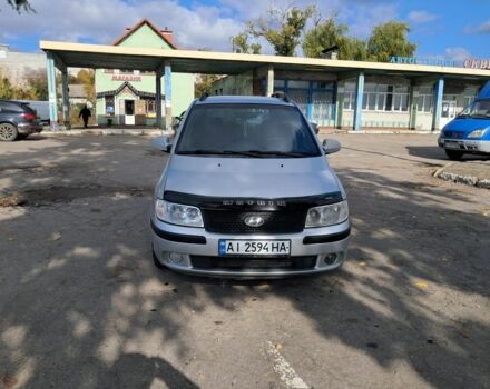 Серый Хендай Матрикс, объемом двигателя 1.8 л и пробегом 250 тыс. км за 3600 $, фото 2 на Automoto.ua