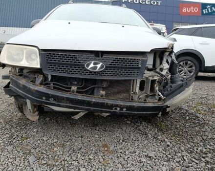 Сірий Хендай Матрікс, об'ємом двигуна 1.6 л та пробігом 245 тис. км за 1300 $, фото 5 на Automoto.ua