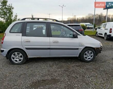 Сірий Хендай Матрікс, об'ємом двигуна 1.6 л та пробігом 245 тис. км за 1300 $, фото 1 на Automoto.ua