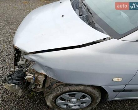 Сірий Хендай Матрікс, об'ємом двигуна 1.6 л та пробігом 245 тис. км за 1300 $, фото 8 на Automoto.ua