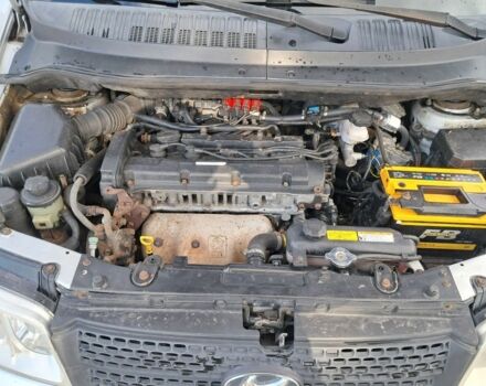 Серый Хендай Матрикс, объемом двигателя 1.8 л и пробегом 250 тыс. км за 3600 $, фото 12 на Automoto.ua