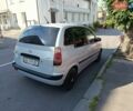 Серый Хендай Матрикс, объемом двигателя 1.6 л и пробегом 272 тыс. км за 2777 $, фото 3 на Automoto.ua