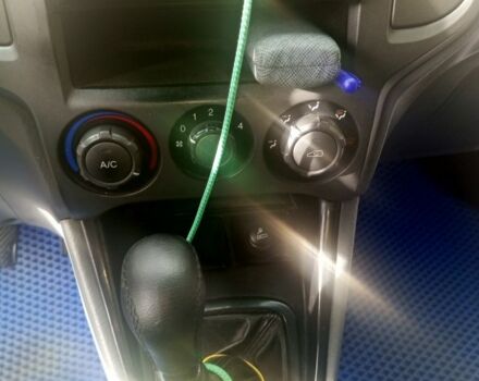 Серый Хендай Матрикс, объемом двигателя 1.6 л и пробегом 275 тыс. км за 4499 $, фото 3 на Automoto.ua