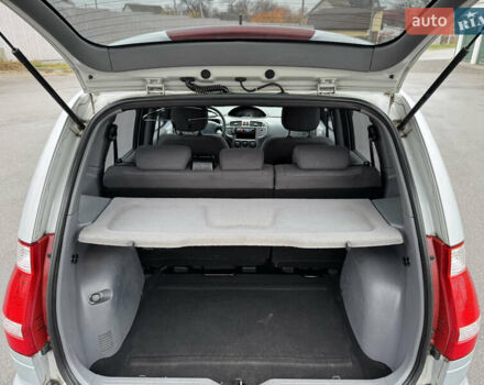 Сірий Хендай Матрікс, об'ємом двигуна 1.6 л та пробігом 147 тис. км за 4800 $, фото 38 на Automoto.ua