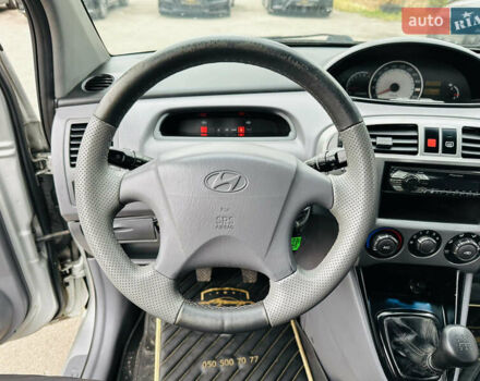 Сірий Хендай Матрікс, об'ємом двигуна 1.6 л та пробігом 220 тис. км за 4300 $, фото 25 на Automoto.ua