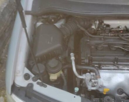 Серый Хендай Матрикс, объемом двигателя 1.6 л и пробегом 282 тыс. км за 3500 $, фото 13 на Automoto.ua