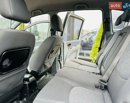 Сірий Хендай Матрікс, об'ємом двигуна 1.6 л та пробігом 220 тис. км за 4300 $, фото 15 на Automoto.ua