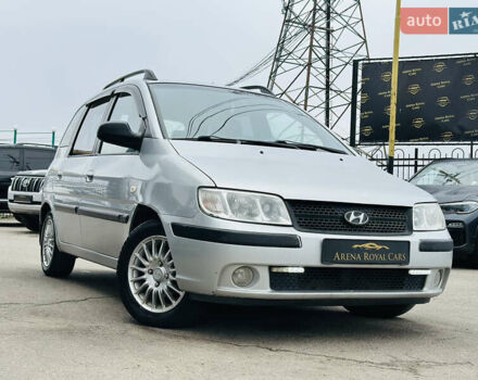 Сірий Хендай Матрікс, об'ємом двигуна 1.6 л та пробігом 220 тис. км за 4300 $, фото 2 на Automoto.ua