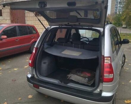 Сірий Хендай Матрікс, об'ємом двигуна 1.6 л та пробігом 393 тис. км за 2999 $, фото 10 на Automoto.ua