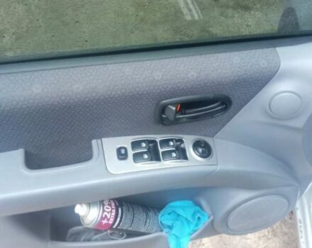 Серый Хендай Матрикс, объемом двигателя 1.8 л и пробегом 220 тыс. км за 3900 $, фото 9 на Automoto.ua