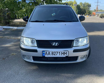 Серый Хендай Матрикс, объемом двигателя 1.6 л и пробегом 224 тыс. км за 4350 $, фото 1 на Automoto.ua