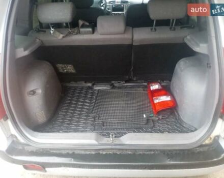 Серый Хендай Матрикс, объемом двигателя 1.8 л и пробегом 220 тыс. км за 3900 $, фото 5 на Automoto.ua