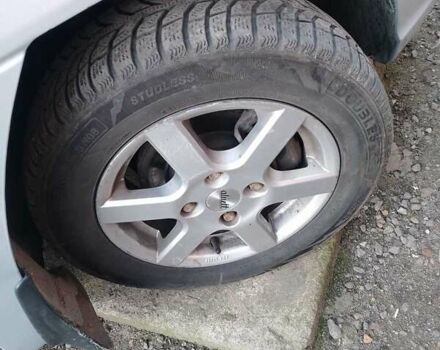 Сірий Хендай Матрікс, об'ємом двигуна 1.6 л та пробігом 182 тис. км за 3600 $, фото 13 на Automoto.ua