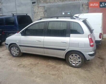 Серый Хендай Матрикс, объемом двигателя 1.8 л и пробегом 220 тыс. км за 3900 $, фото 1 на Automoto.ua