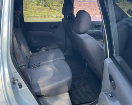 Серый Хендай Матрикс, объемом двигателя 1.6 л и пробегом 224 тыс. км за 4350 $, фото 11 на Automoto.ua