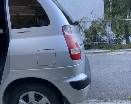 Сірий Хендай Матрікс, об'ємом двигуна 1.5 л та пробігом 149 тис. км за 3300 $, фото 12 на Automoto.ua