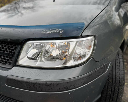 Сірий Хендай Матрікс, об'ємом двигуна 1.6 л та пробігом 130 тис. км за 3700 $, фото 5 на Automoto.ua