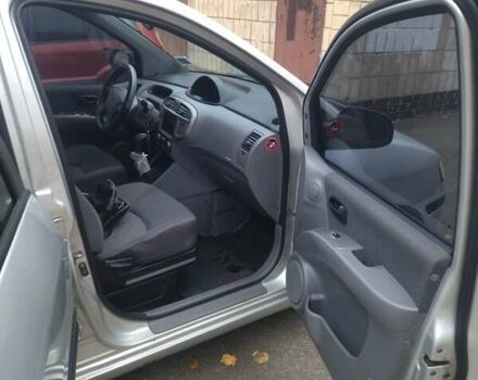 Сірий Хендай Матрікс, об'ємом двигуна 1.6 л та пробігом 393 тис. км за 2999 $, фото 11 на Automoto.ua