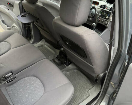 Сірий Хендай Матрікс, об'ємом двигуна 1.6 л та пробігом 130 тис. км за 3700 $, фото 8 на Automoto.ua