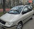 Серый Хендай Матрикс, объемом двигателя 1.6 л и пробегом 174 тыс. км за 4900 $, фото 1 на Automoto.ua