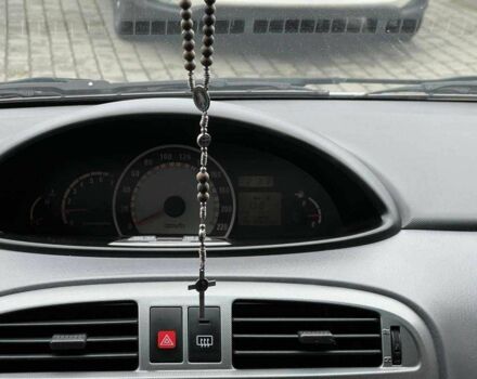 Серый Хендай Матрикс, объемом двигателя 1.6 л и пробегом 167 тыс. км за 4700 $, фото 14 на Automoto.ua